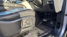 Land Rover Defender 3.0 D300 X-Dynamic HSE 110 5dr Auto Diesel Estate